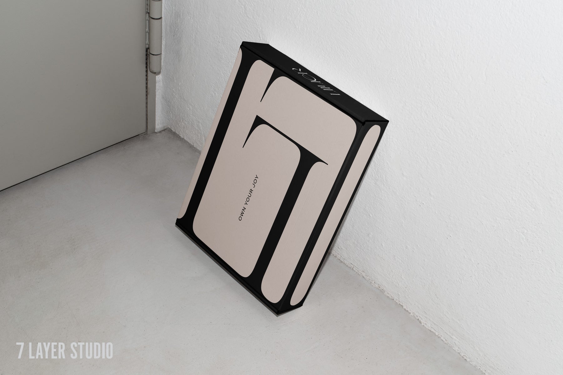 Lillier mockup